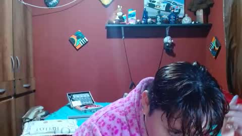 S A S H A R O S E online show from March 16, 2026, 11:58 am