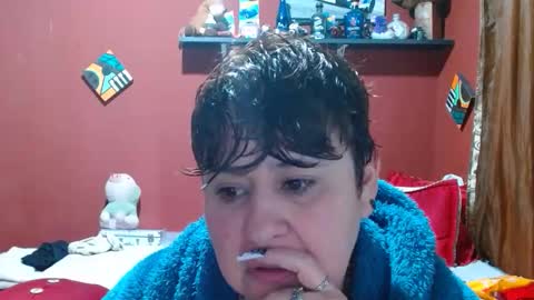 S A S H A R O S E online show from April 17, 2026, 11:57 am