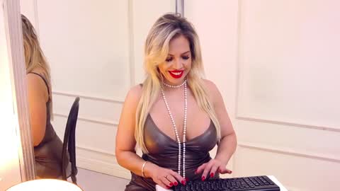 Sasha online show from December 28, 2024, 4:19 am