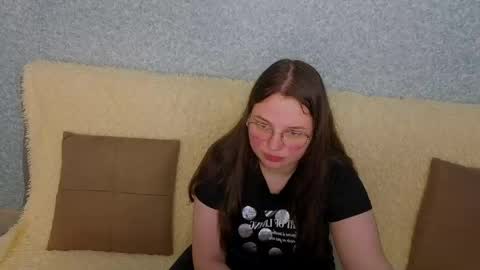 Sasha online show from April 21, 2026, 7:28 pm