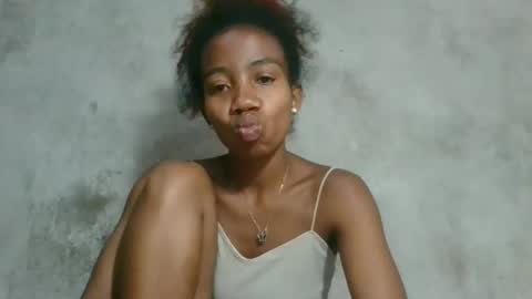 Snapshot of sasivia08 chatting on February 3, 2026, 6:40 am sasivia08 online show from February 3, 2026, 6:40 am