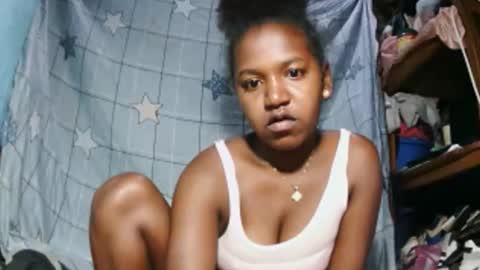 sasivia08 online show from April 18, 2026, 10:19 am