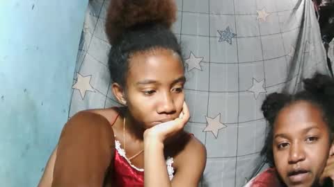 sasivia08 online show from May 26, 2026, 6:04 pm