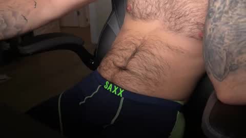 Snapshot of saskyman69 chatting on November 17, 2025, 5:02 am saskyman69 online show from November 17, 2025, 5:02 am