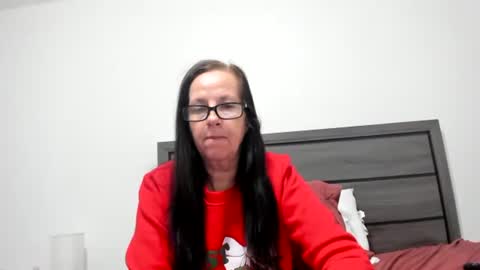 Snapshot of sassiestpeachgoddess chatting on December 1, 2025, 1:38 pm Sassiest Peach Goddess online show from December 1, 2025, 1:38 pm