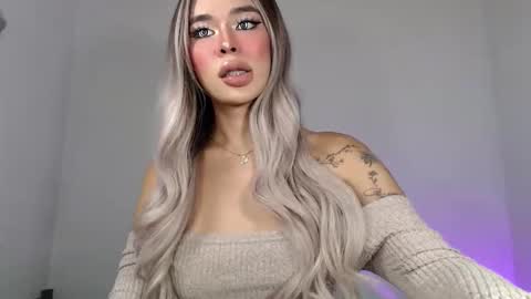 Tiffanie online show from February 3, 2026, 2:53 am