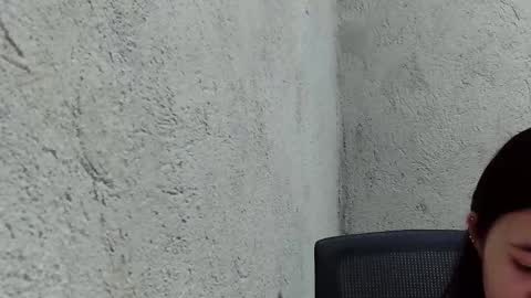 Snapshot of sassygurllll chatting on December 20, 2024, 1:43 pm sassygurllll online show from December 20, 2024, 1:43 pm