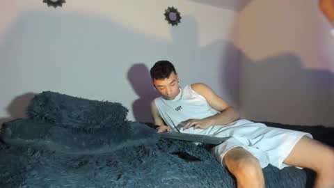 005Daringsouls online show from February 9, 2025, 3:11 am