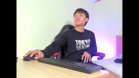 Evans Williams online show from February 17, 2025, 7:31 pm