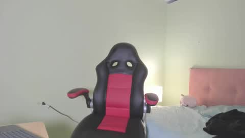 Evans Williams online show from February 25, 2025, 7:58 pm