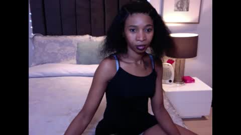 Snapshot of sasyylissaa chatting on May 5, 2026, 12:02 pm sasyylissaa online show from May 5, 2026, 12:02 pm