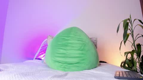 Snapshot of satanas_333 chatting on November 6, 2025, 11:59 pm online show from November 6, 2025, 11:59 pm