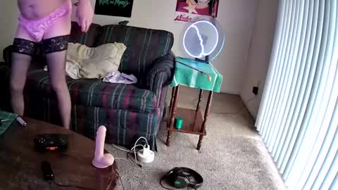 keyoni valentine online show from January 31, 2025, 8:22 pm