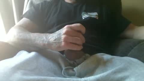 Snapshot of satinpantys chatting on November 22, 2025, 7:35 pm satinpantys online show from November 22, 2025, 7:35 pm