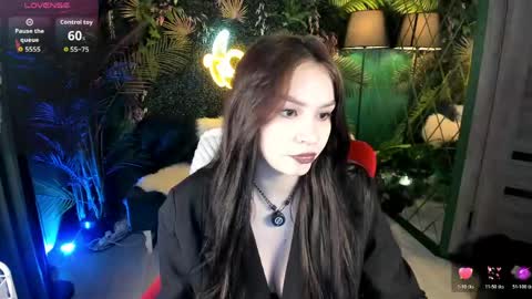   online show from June 2, 2026, 3:25 pm