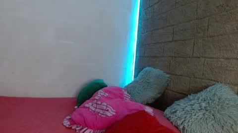 Snapshot of sativa_29 chatting on December 21, 2024, 3:20 pm Sativa online show from December 21, 2024, 3:20 pm