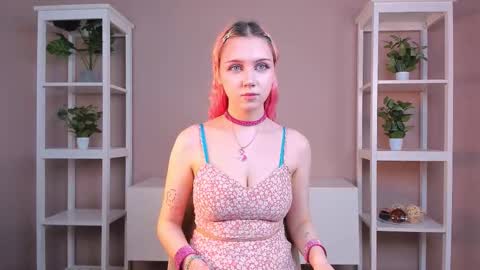 Snapshot of saturninaknoebel chatting on March 9, 2026, 5:44 am Lin online show from March 9, 2026, 5:44 am