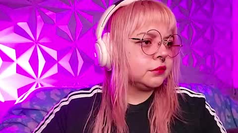 Gina George online show from April 16, 2026, 11:07 pm