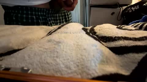 Snapshot of saucy_latino chatting on November 16, 2025, 4:45 pm ElVergone online show from November 16, 2025, 4:45 pm