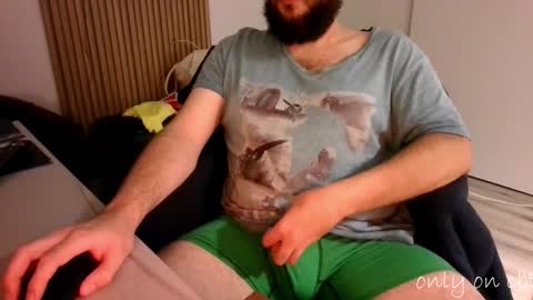 Snapshot of saucybonjo chatting on December 30, 2024, 1:15 am Ben online show from December 30, 2024, 1:15 am