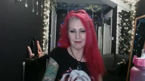 Snapshot of saucysky chatting on January 22, 2025, 1:53 am SaucySky online show from January 22, 2025, 1:53 am