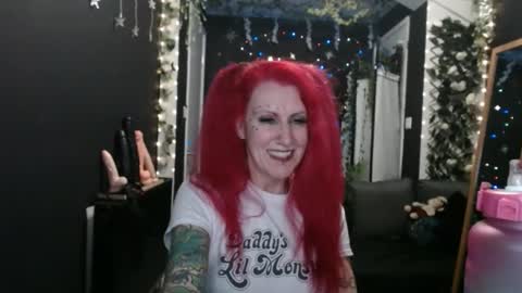 Snapshot of saucysky chatting on January 24, 2025, 12:42 am SaucySky online show from January 24, 2025, 12:42 am