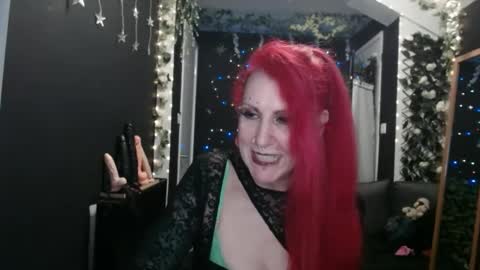 Snapshot of saucysky chatting on January 31, 2025, 9:16 pm SaucySky online show from January 31, 2025, 9:16 pm