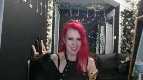 Snapshot of saucysky chatting on February 2, 2025, 1:12 am SaucySky online show from February 2, 2025, 1:12 am