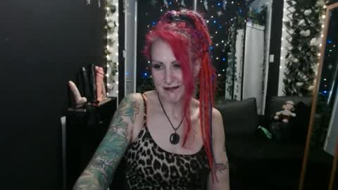 Snapshot of saucysky chatting on February 24, 2025, 10:47 pm SaucySky online show from February 24, 2025, 10:47 pm