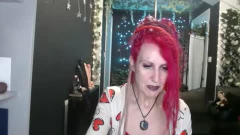 Snapshot of saucysky chatting on November 8, 2025, 7:45 pm SaucySky online show from November 8, 2025, 7:45 pm