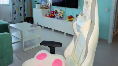 Ariel online show from February 11, 2026, 3:00 am