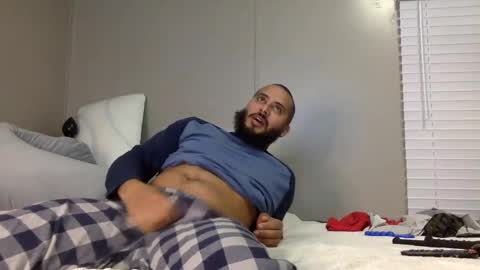 Snapshot of savagebullxxx chatting on December 4, 2024, 12:30 am savagebullxxx online show from December 4, 2024, 12:30 am