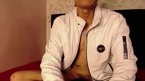 SavageLover  online show from November 6, 2025, 4:46 am