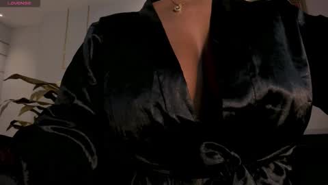 S a v a n n a h  online show from October 28, 2025, 10:30 am