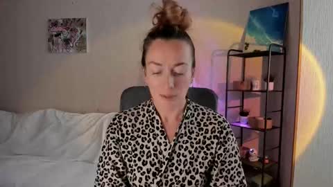 save the qween online show from September 28, 2025, 6:30 am