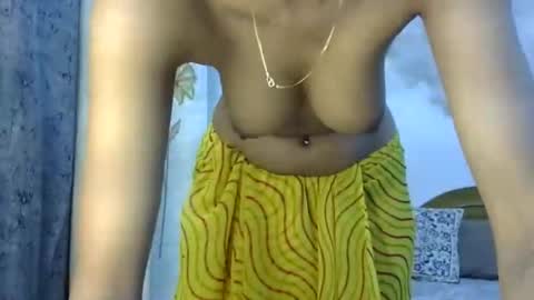 Snapshot of saxee_love chatting on March 7, 2026, 3:09 pm saxee online show from March 7, 2026, 3:09 pm