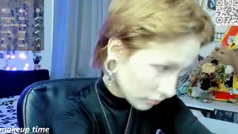 Snapshot of say_mary chatting on June 17, 2026, 5:03 pm pronoun she. name Mary. age 21. online show from June 17, 2026, 5:03 pm