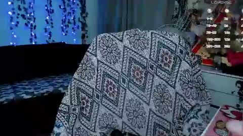 Snapshot of say_mary chatting on June 26, 2026, 8:35 pm pronoun she. name Mary. age 21. online show from June 26, 2026, 8:35 pm