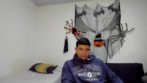 Snapshot of say_tony chatting on October 31, 2025, 6:03 am say_tony online show from October 31, 2025, 6:03 am