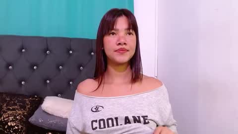 saykimmy online show from September 19, 2025, 2:35 am