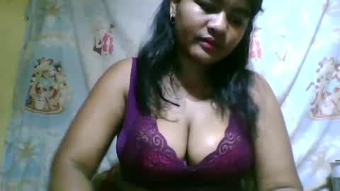 Snapshot of saylla1 chatting on November 4, 2025, 5:06 am saylla1 online show from November 4, 2025, 5:06 am