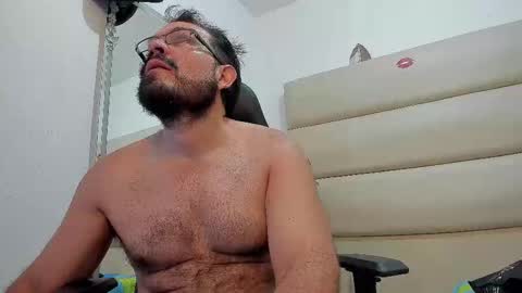 sebastian   muscleman  daddy   the better  latin  lover   online show from November 13, 2025, 9:19 am