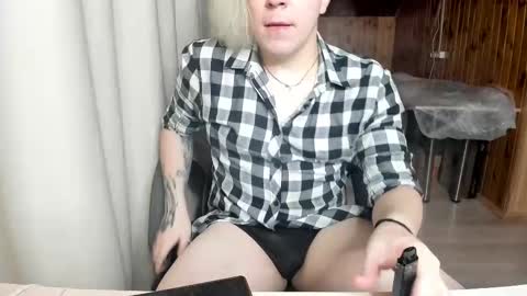 Snapshot of scandark chatting on January 4, 2025, 12:27 pm scandark online show from January 4, 2025, 12:27 pm