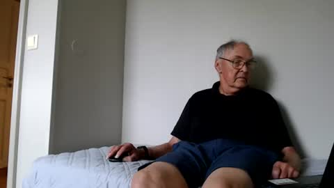 Snapshot of scandxx chatting on June 12, 2026, 1:32 pm Scand online show from June 12, 2026, 1:32 pm