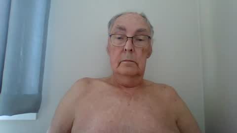 Snapshot of scandxx chatting on July 7, 2026, 8:40 am Scand online show from July 7, 2026, 8:40 am