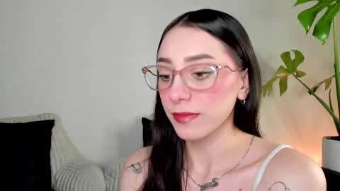 Snapshot of scarett_jackson chatting on February 22, 2025, 2:50 am Scarett Jackson online show from February 22, 2025, 2:50 am