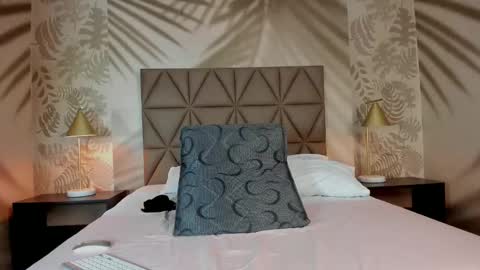 Scarleet online show from January 17, 2026, 7:50 pm