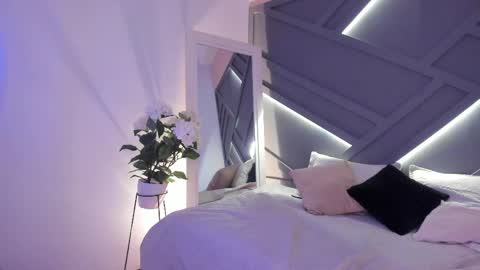 scarleett__1 online show from June 3, 2026, 2:33 pm