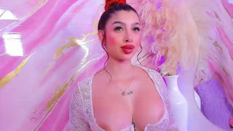 Snapshot of scarleett_jones chatting on February 5, 2026, 10:03 pm scarleett jones online show from February 5, 2026, 10:03 pm