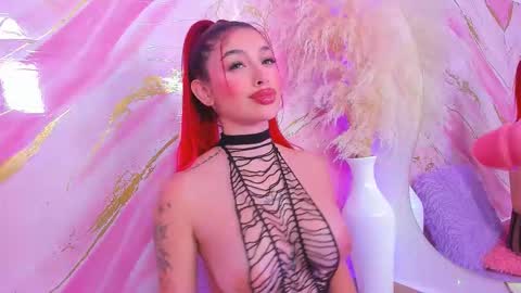 Snapshot of scarleett_jones chatting on February 7, 2026, 10:02 pm scarleett jones online show from February 7, 2026, 10:02 pm